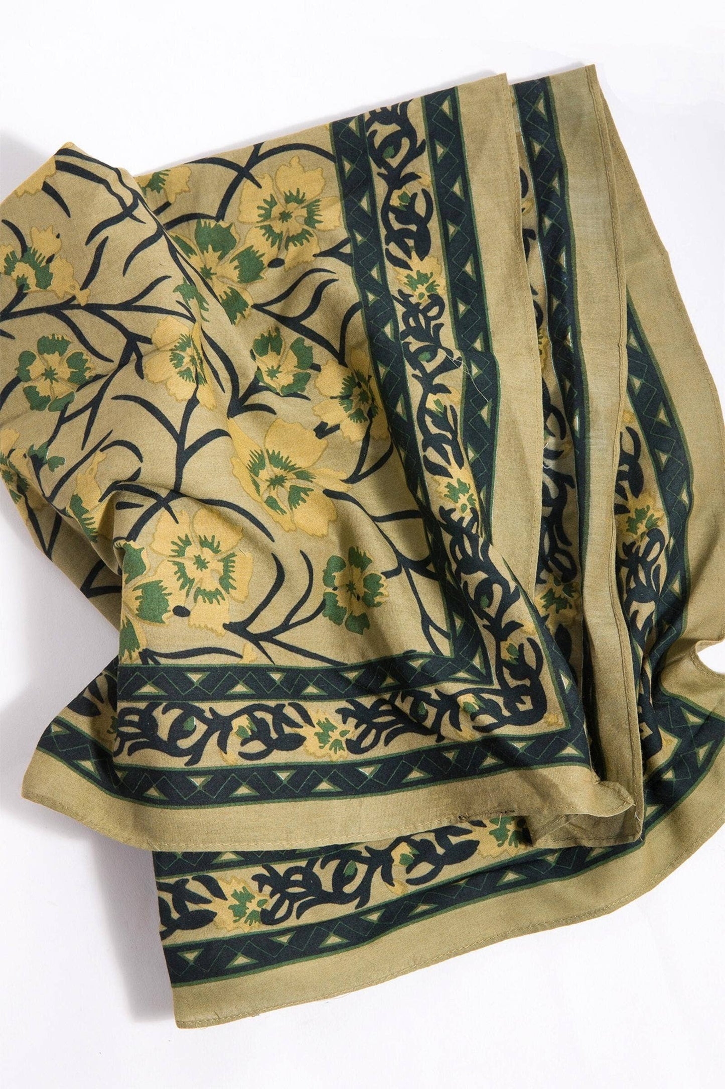 
                  
                    Floral Bandana Versatile : Copper
                  
                