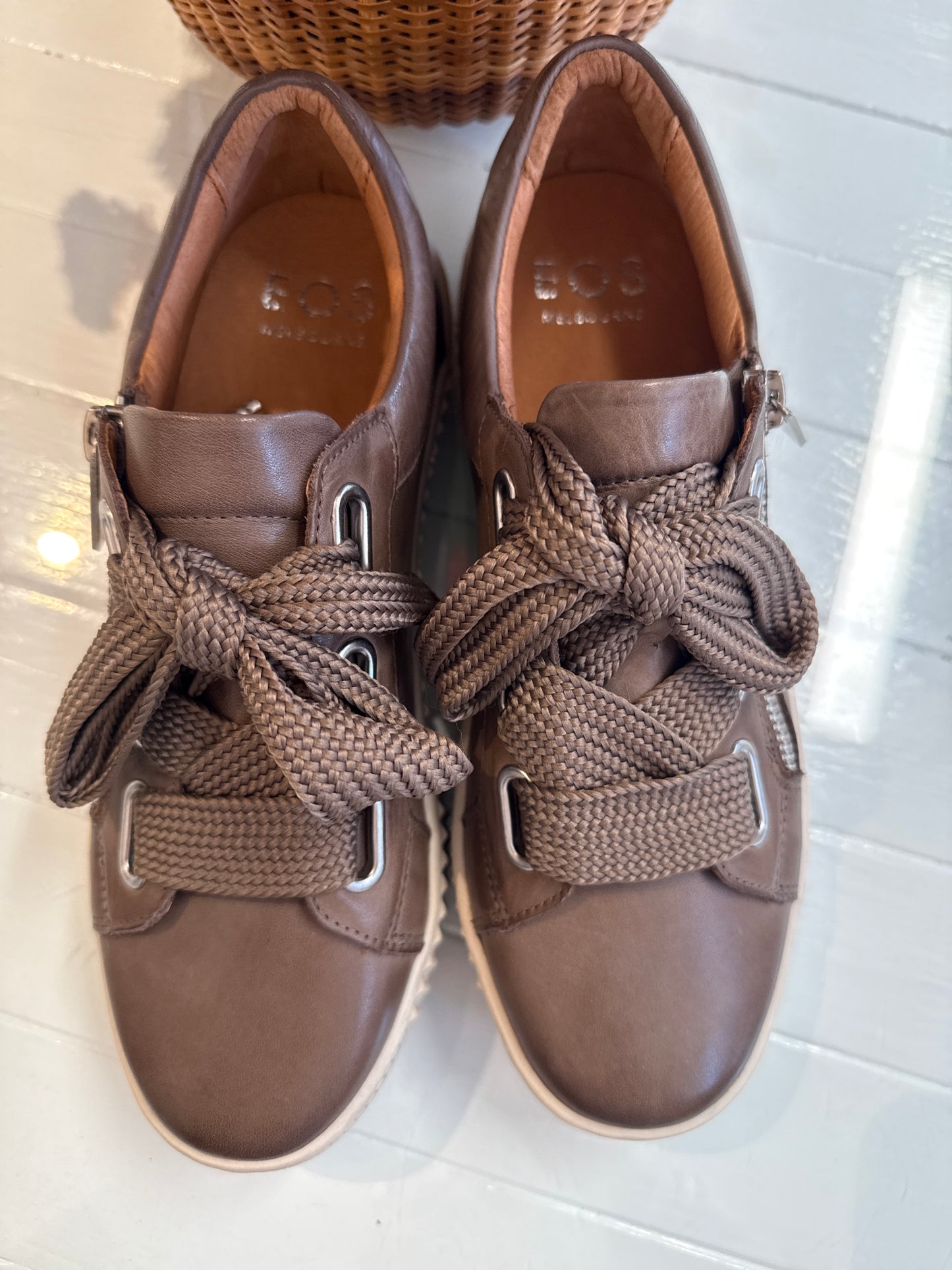 
                  
                    EOS | Jovi Sneaker | Dark Taupe
                  
                