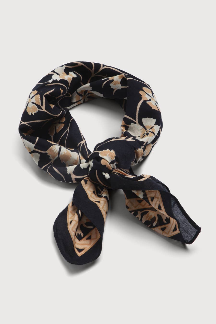 
                  
                    Floral Bandana Versatile : Ivory
                  
                