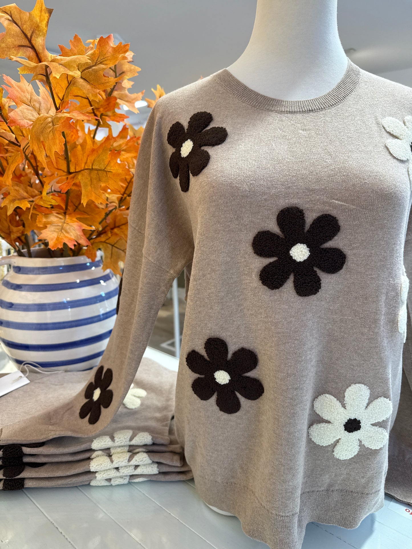 
                  
                    J.Society | Flower Crew Sweater | 22072
                  
                