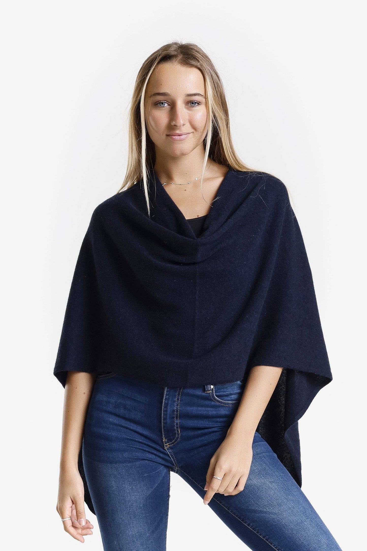 
                  
                    100% Italian Crafted Cashmere Ruana (SWE06): 203 Chocolate / One Size
                  
                