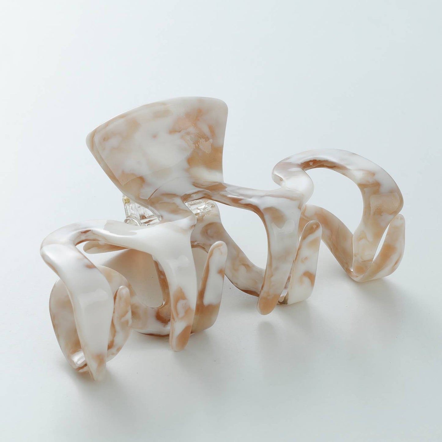
                  
                    Calacatta Gold Large - Assorted Claw Clips: Assorted
                  
                