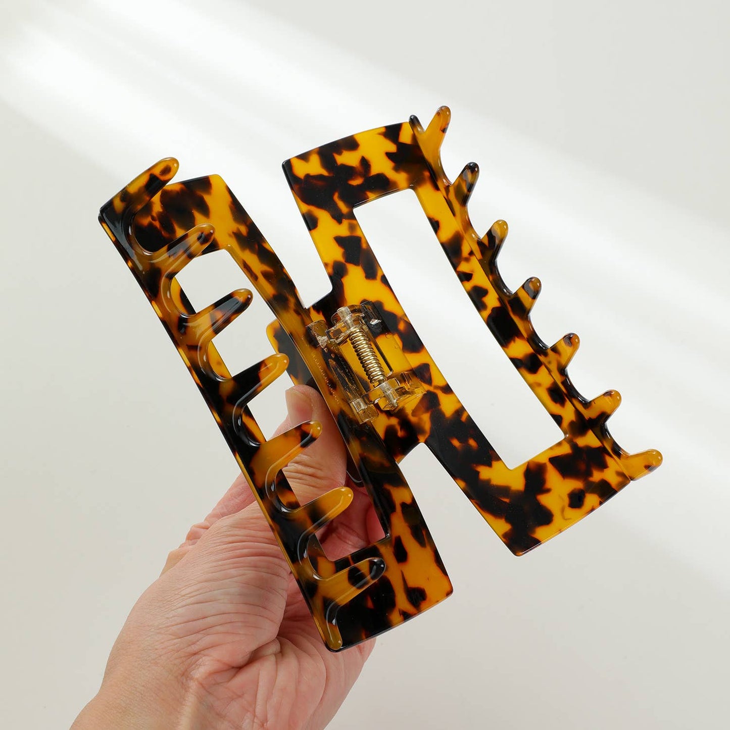 
                  
                    Luna Mega Core Classic Rectangle Claw Clip - Mega: Assorted
                  
                