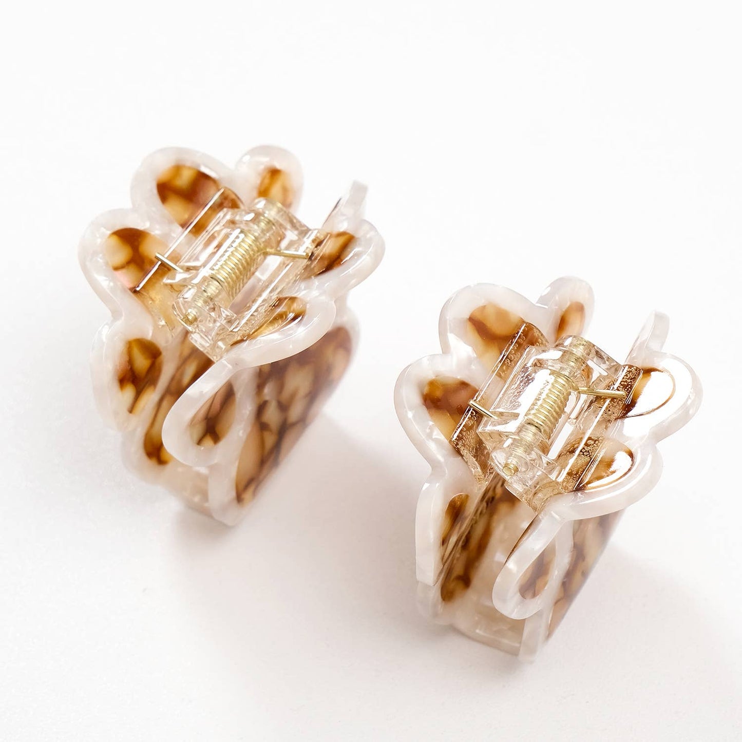 
                  
                    Paw Print Claw Clip - Small
                  
                