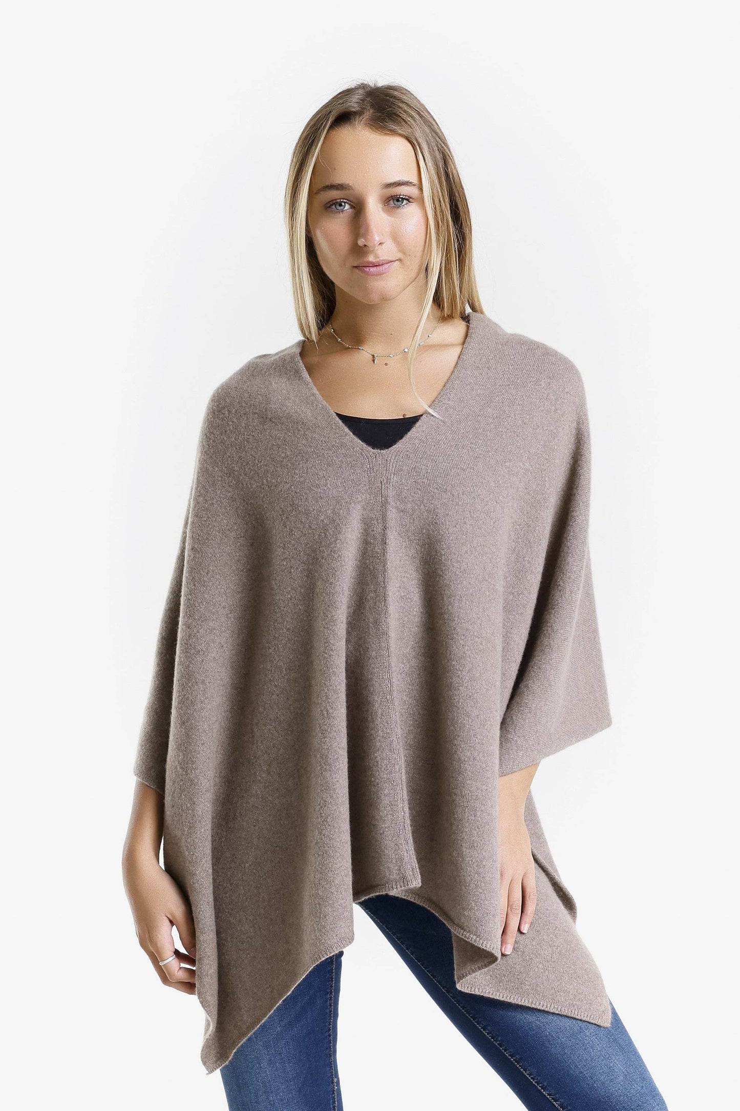 
                  
                    100% Italian Crafted Cashmere Ruana (SWE06): 258 Camel / One Size
                  
                