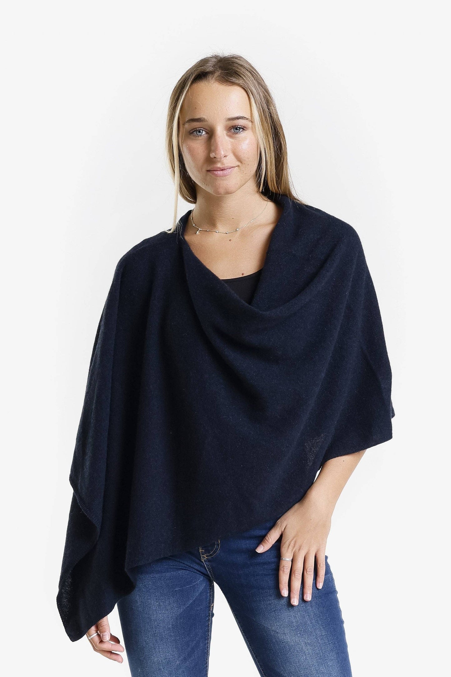 
                  
                    100% Italian Crafted Cashmere Ruana (SWE06): 258 Camel / One Size
                  
                