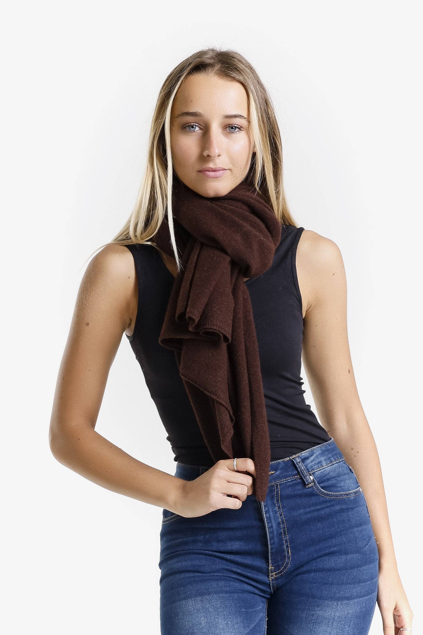 
                  
                    100% Italian Crafted Cashmere Ruana (SWE06): 258 Camel / One Size
                  
                