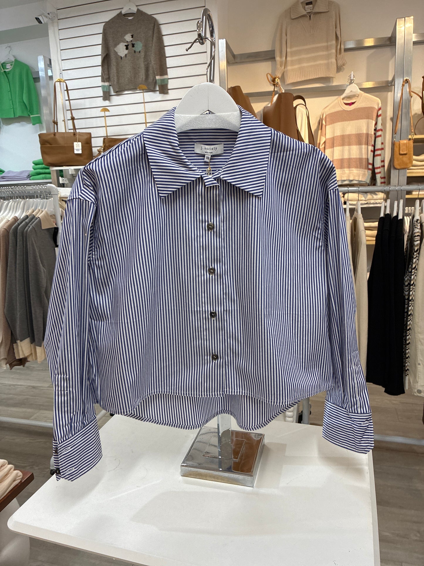 
                  
                    J.Society | Boxy Shirt | 71043
                  
                