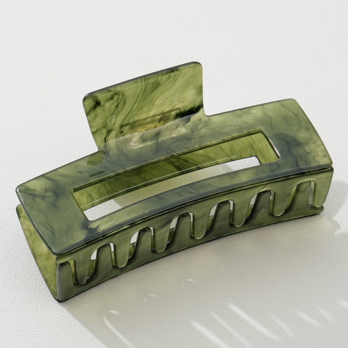 
                  
                    Jade Green Large - Assorted Claw Clips: Assorted
                  
                