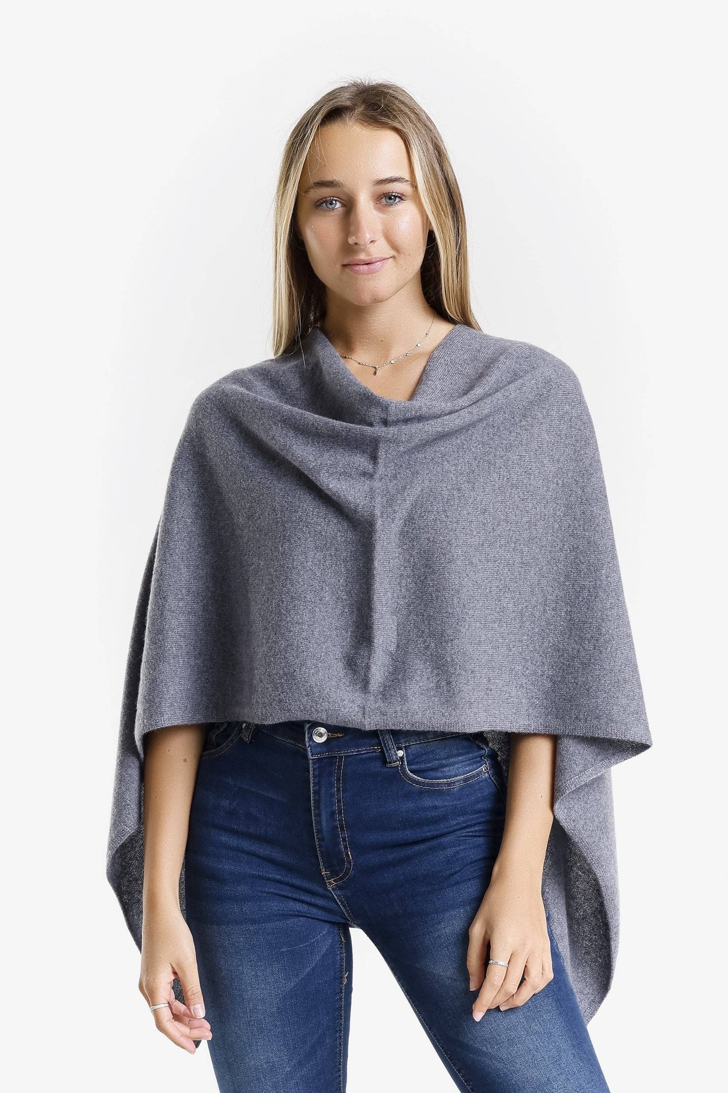 
                  
                    100% Italian Crafted Cashmere Ruana (SWE06): 203 Chocolate / One Size
                  
                