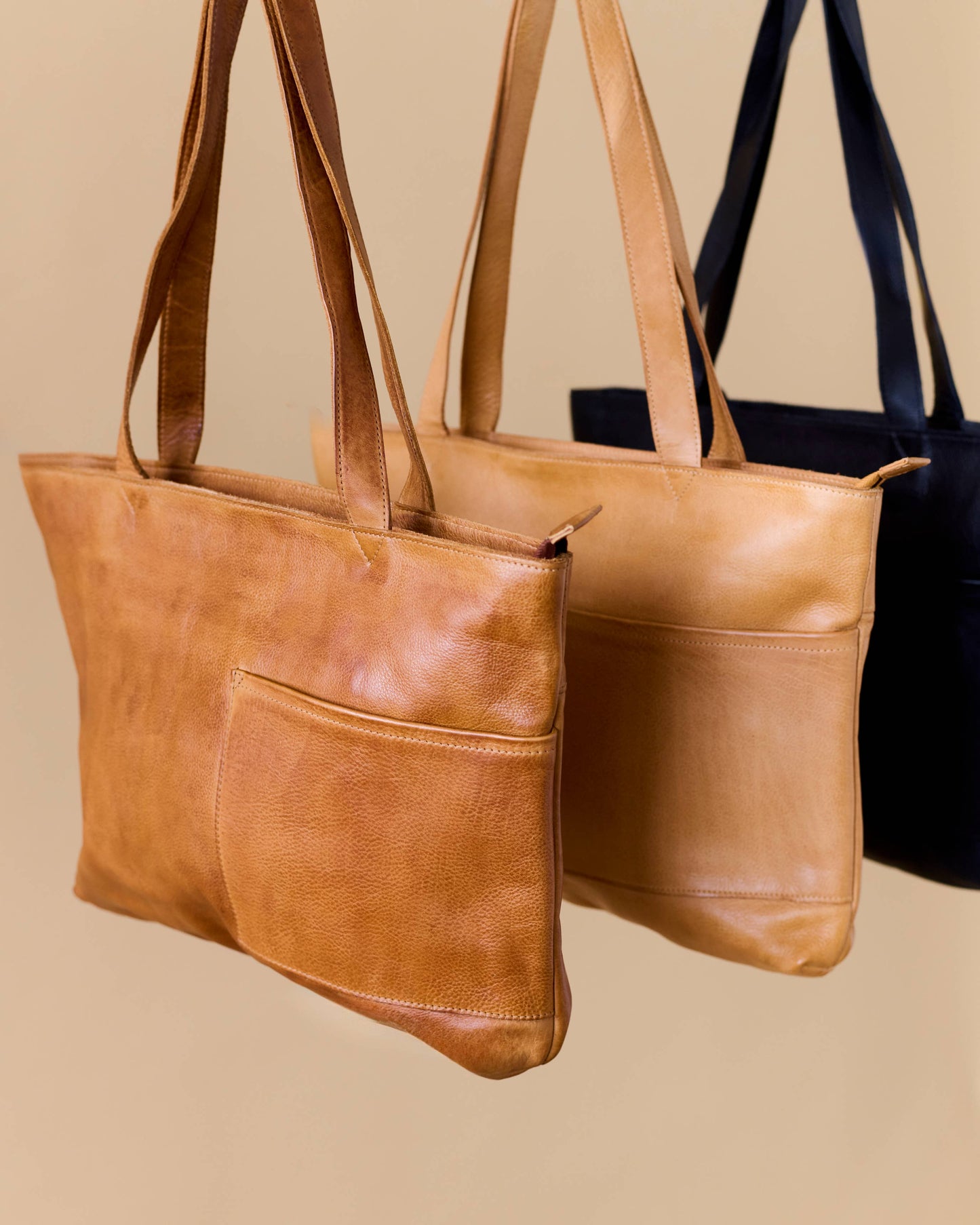 
                  
                    Noelle Handcrafted Leather Tote: Moss
                  
                