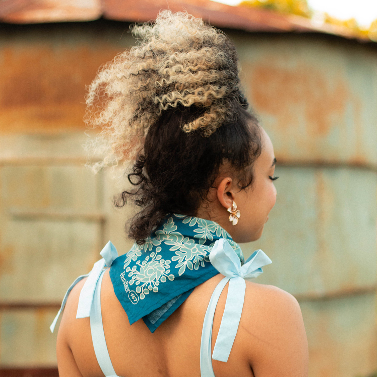 
                  
                    No. 157 Maggie Bandana
                  
                