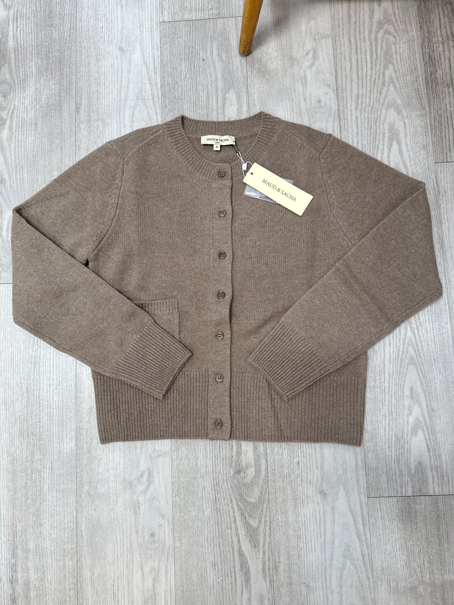 
                  
                    Esthēme | Cardigan
                  
                