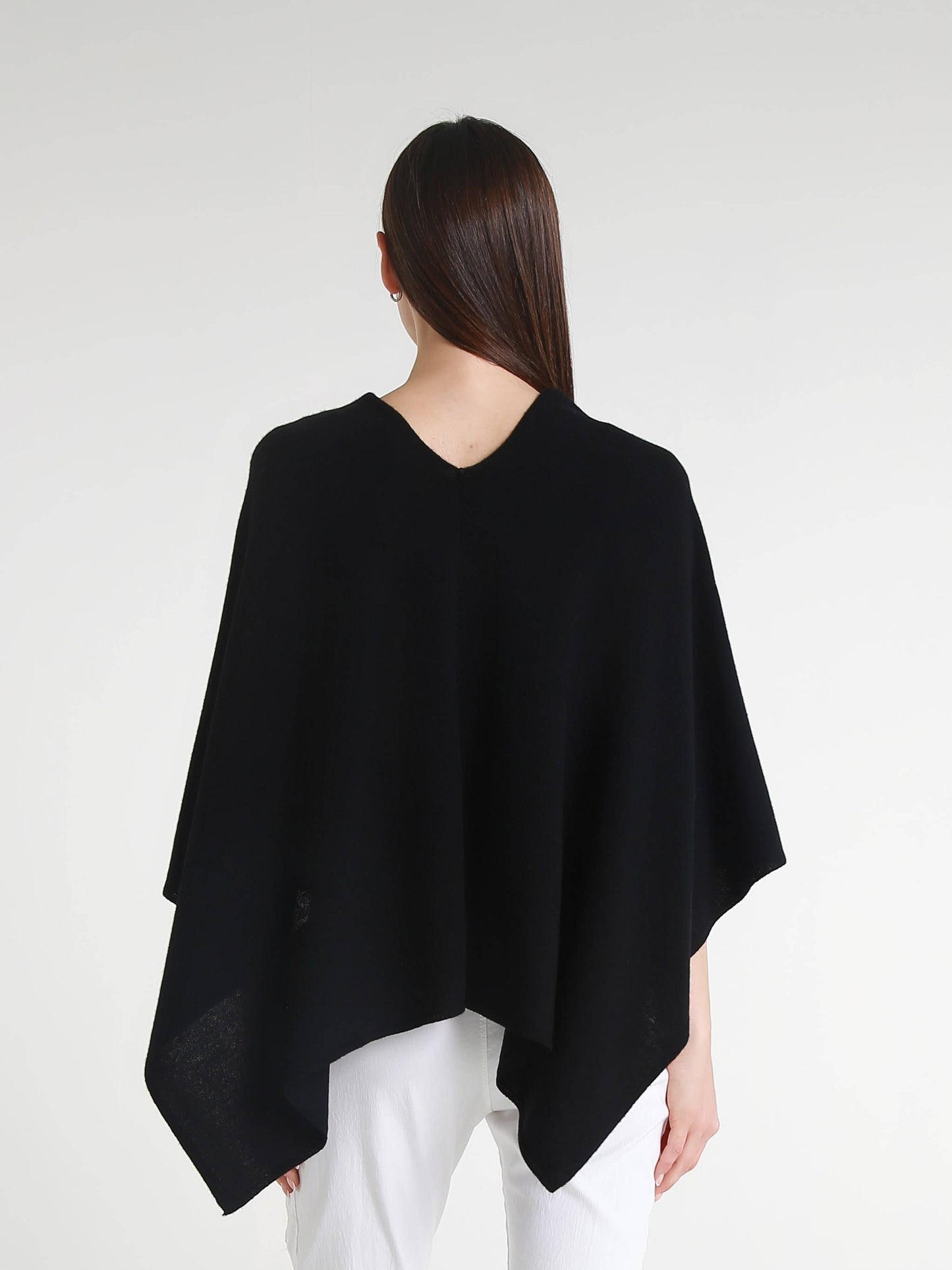 
                  
                    100% Italian Crafted Cashmere Ruana (SWE06): 203 Chocolate / One Size
                  
                