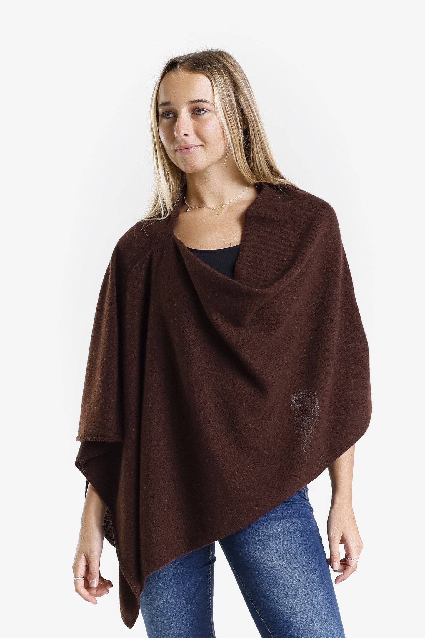 
                  
                    100% Italian Crafted Cashmere Ruana (SWE06): 203 Chocolate / One Size
                  
                