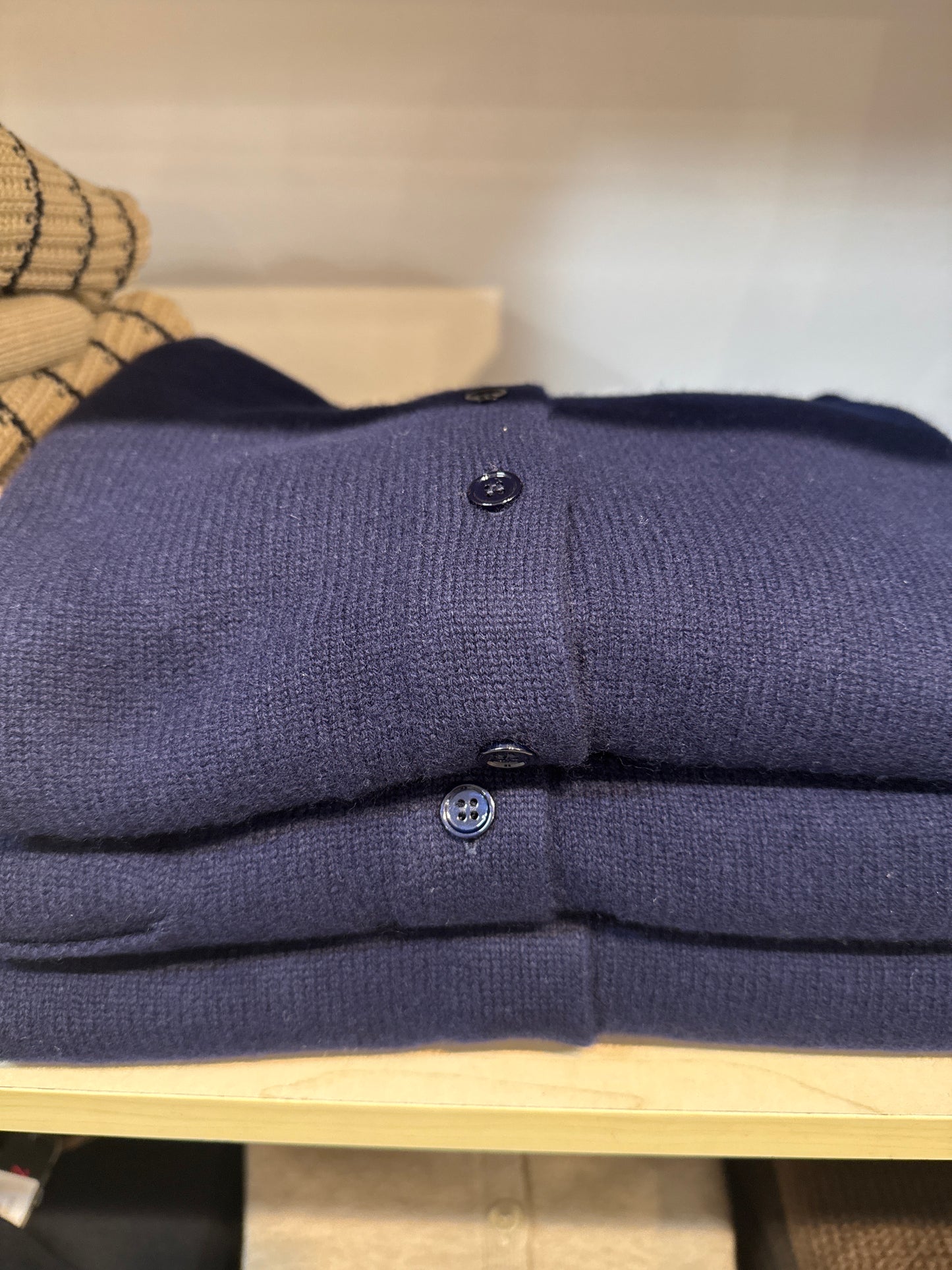 
                  
                    Esthēme | Cardigan
                  
                