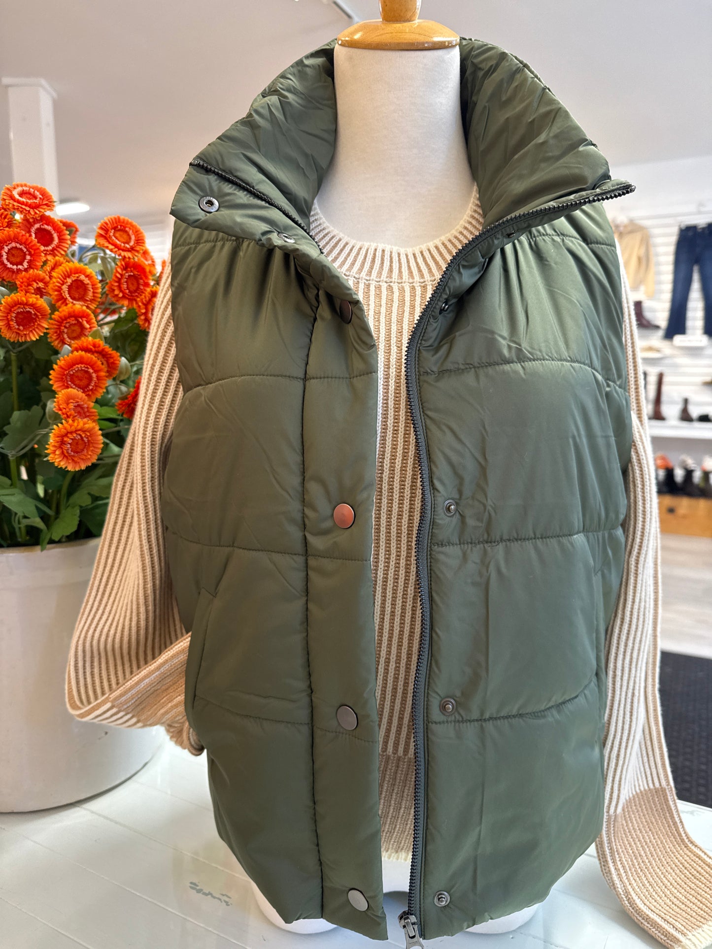 
                  
                    J.Society | Nylon Puffer Vest | 80004
                  
                