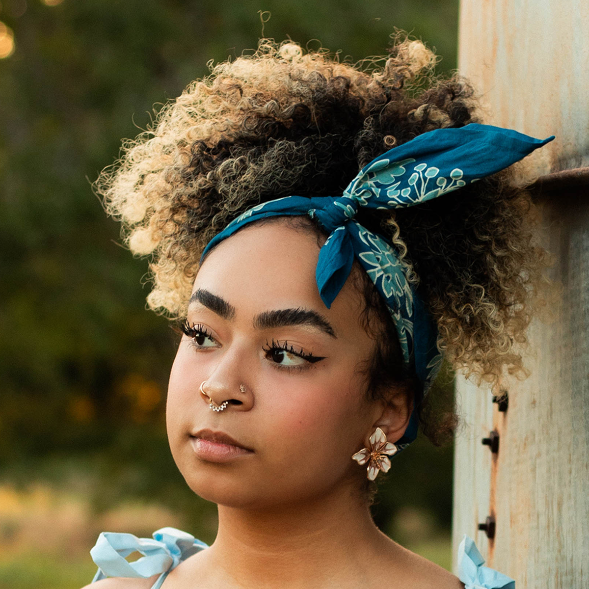 
                  
                    No. 157 Maggie Bandana
                  
                