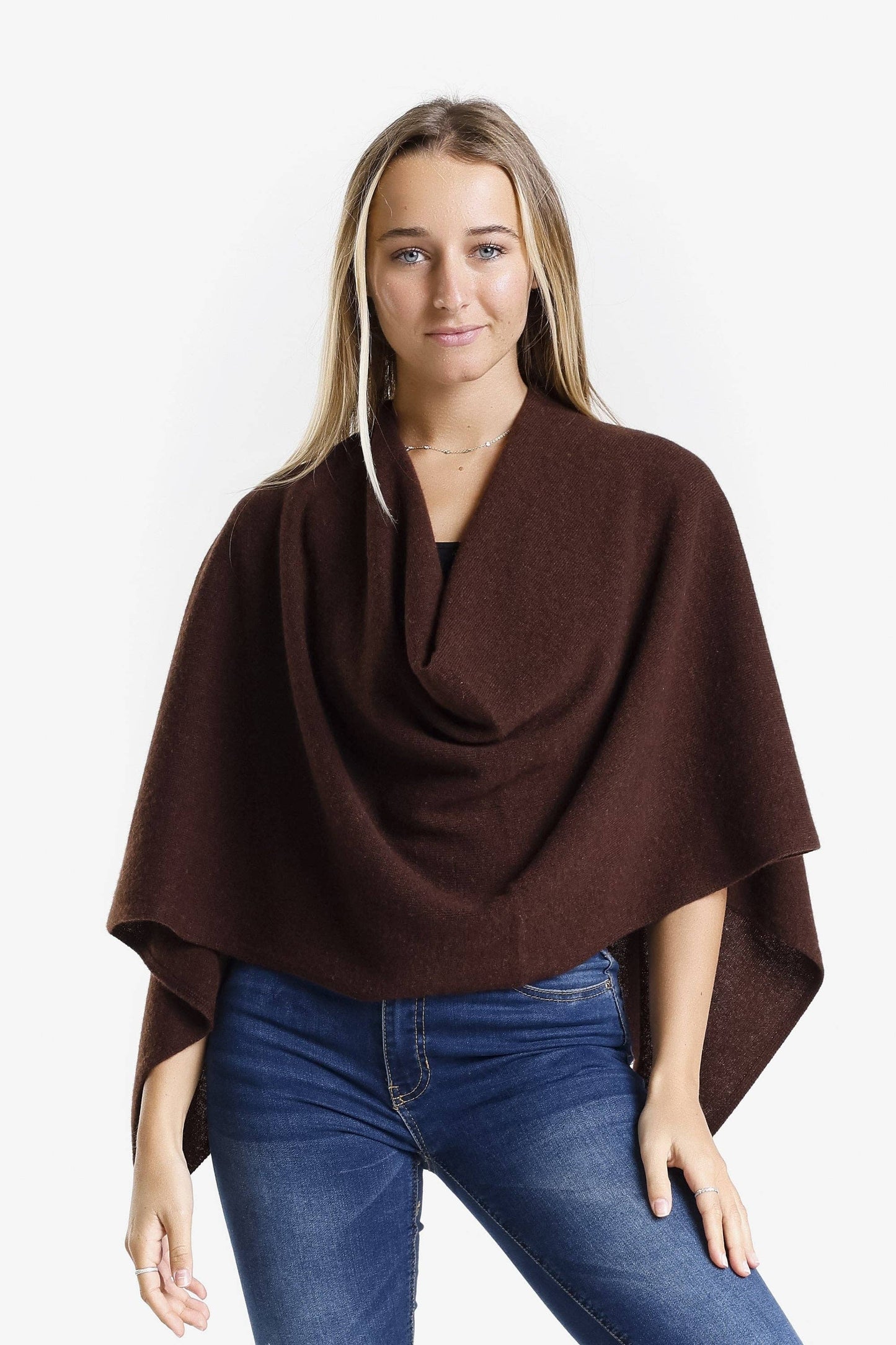 
                  
                    100% Italian Crafted Cashmere Ruana (SWE06): 258 Camel / One Size
                  
                