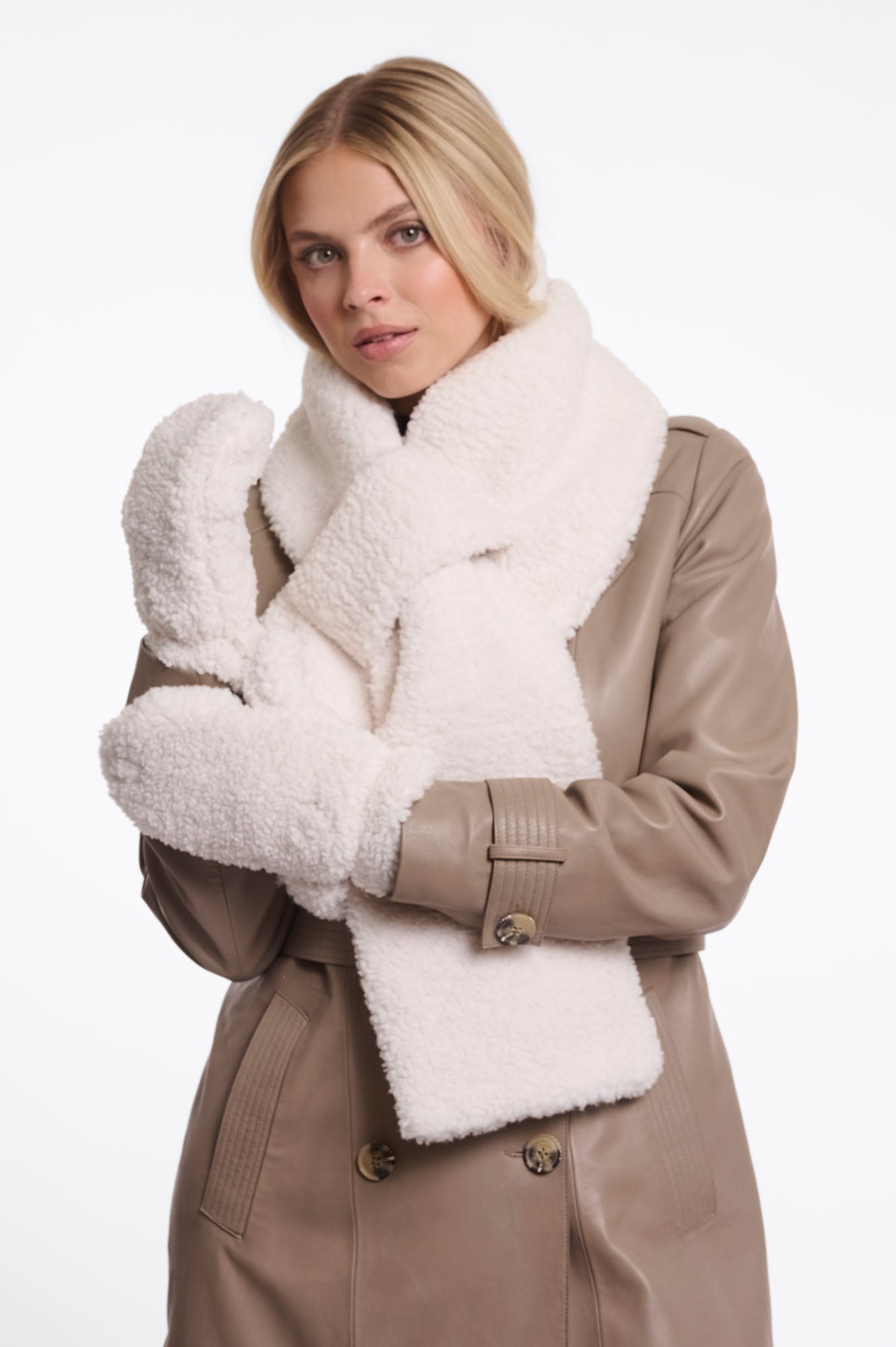 
                  
                    Rino&Pelle | Aleida Gloves
                  
                