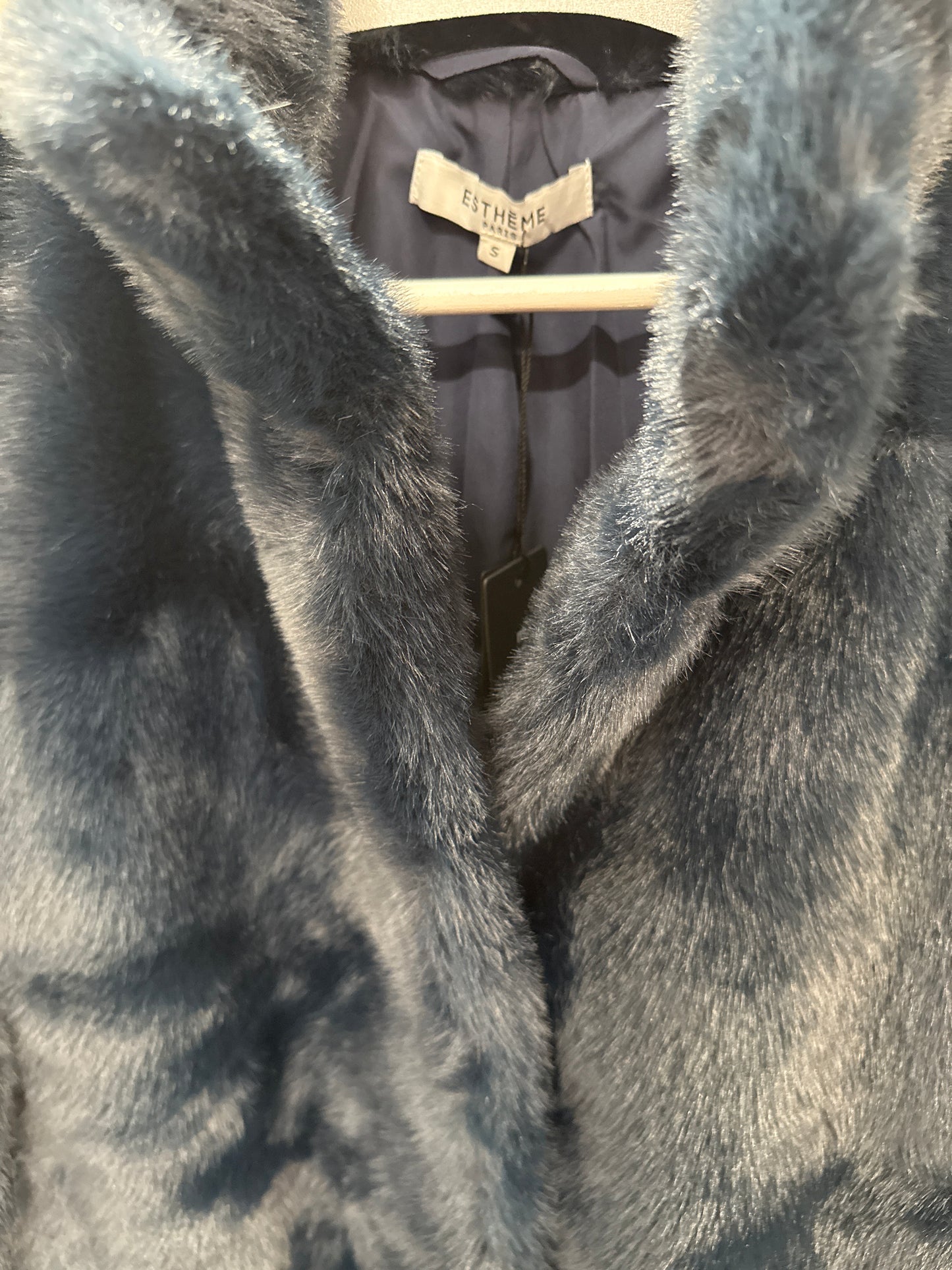 
                  
                    Esthēme | Faux Fur Coat | ZH817
                  
                