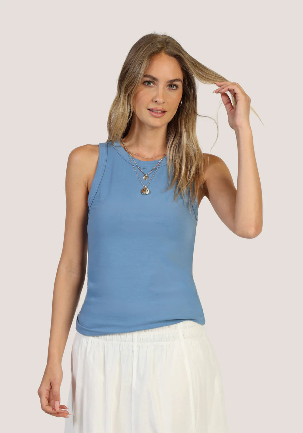 
                  
                    Dylan | Essential tank
                  
                