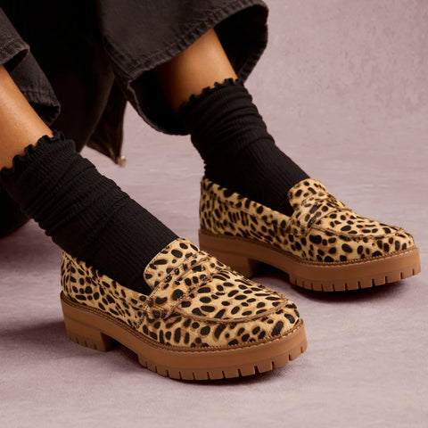 TOMS | Cara Leather Loafer | Leopard