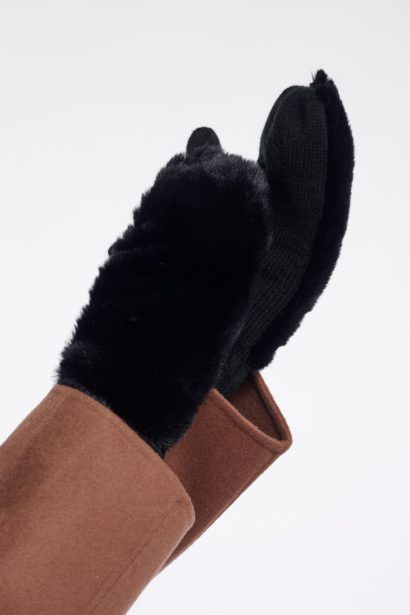 
                  
                    Rino&Pelle |Oxo Faux Fur Gloves
                  
                
