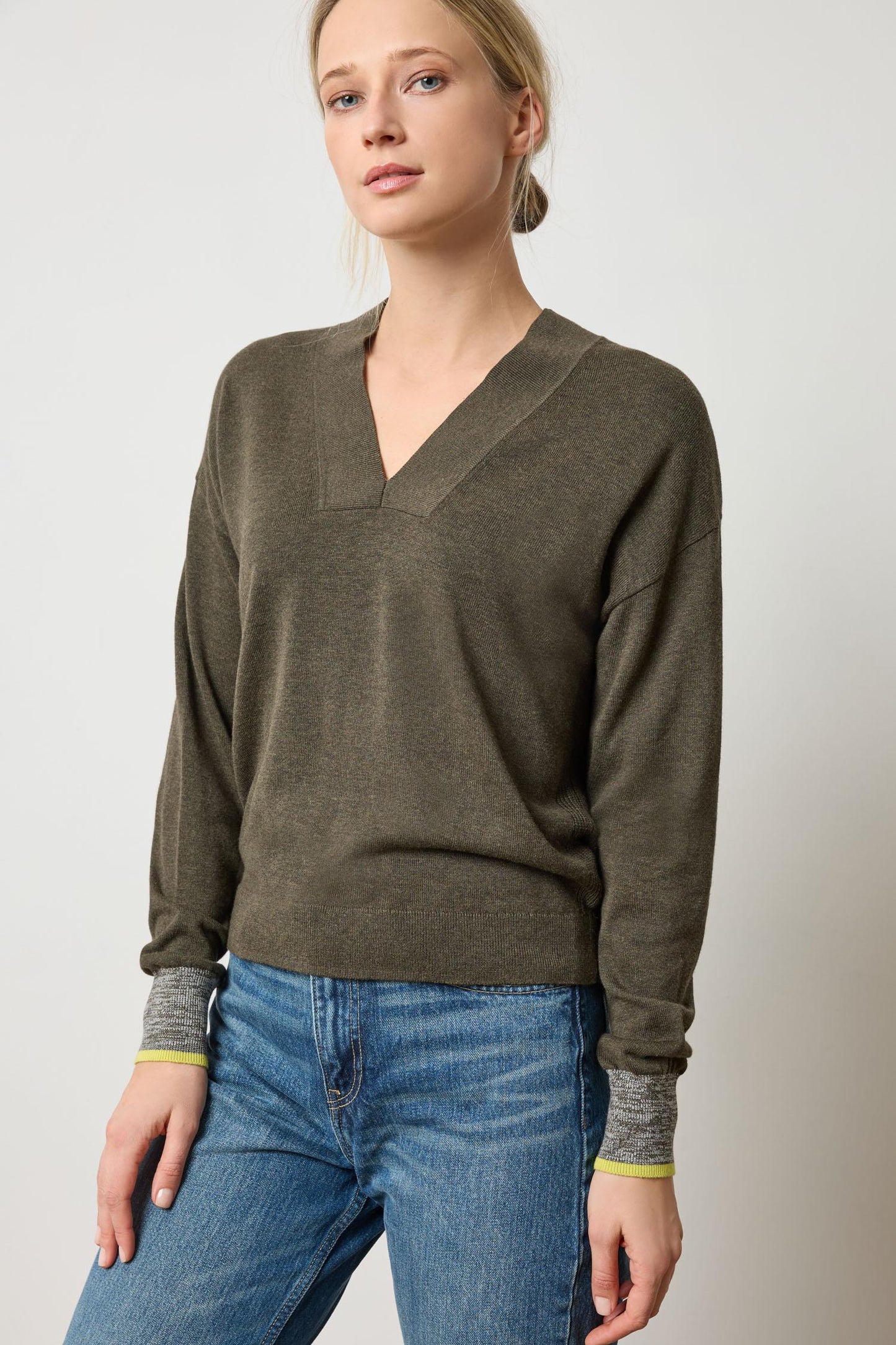 
                  
                    Lilla P | V-Neck Pullover Sweater | 3065
                  
                