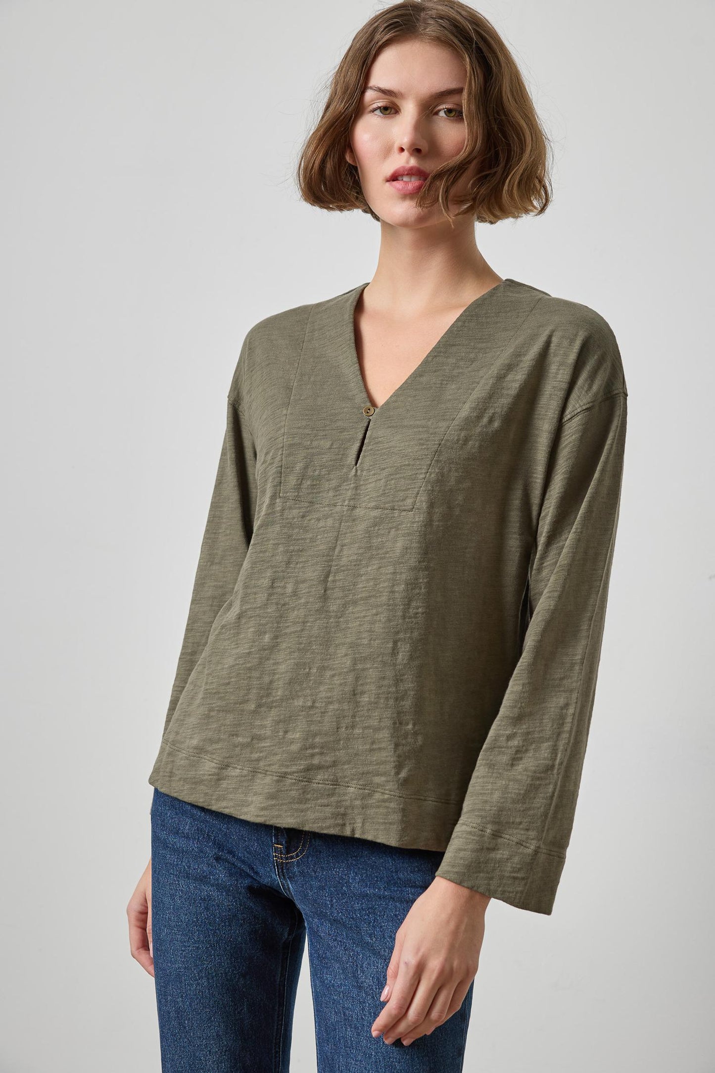 
                  
                    Lilla P | Keyhole Easy Cuffed Tee | 3517
                  
                