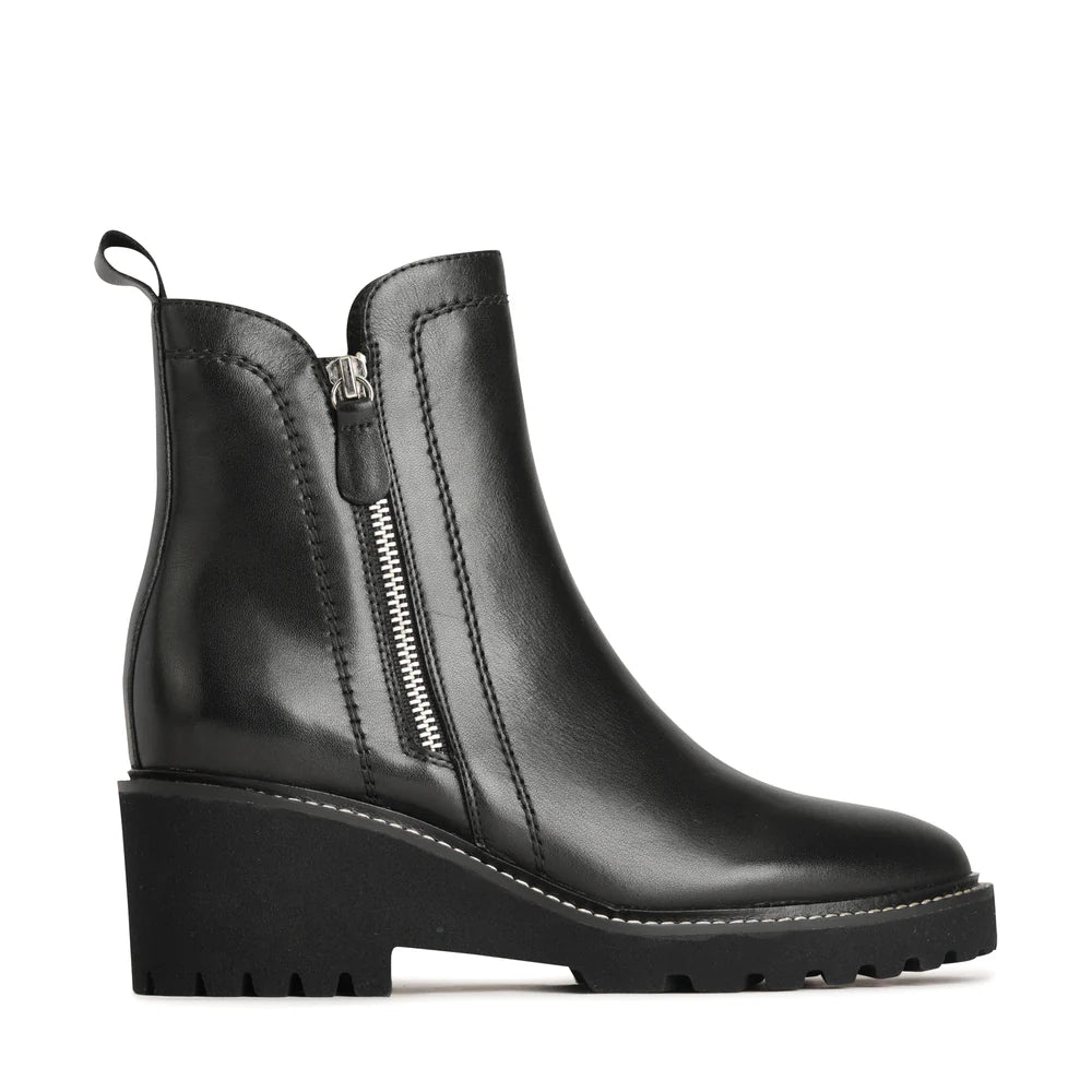 
                  
                    EOS | Parson Ankle Boot
                  
                