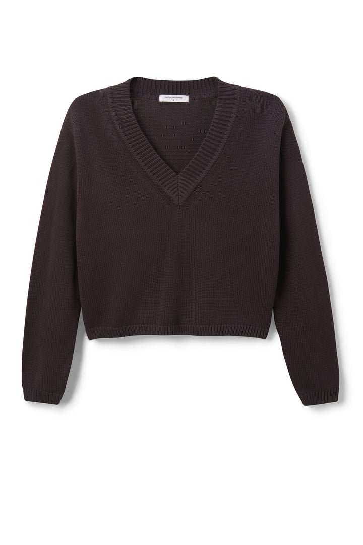 
                  
                    Perfect White Tee | Addie L/S VNeck Sweater | Cocoa Powder
                  
                