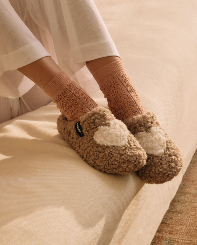 
                  
                    Verbenas | York | CurlyValentine Camel Slipper
                  
                