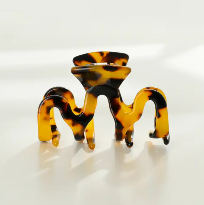 
                  
                    Esme Core Classic Wavy Claw Clip - Small - Assorted
                  
                