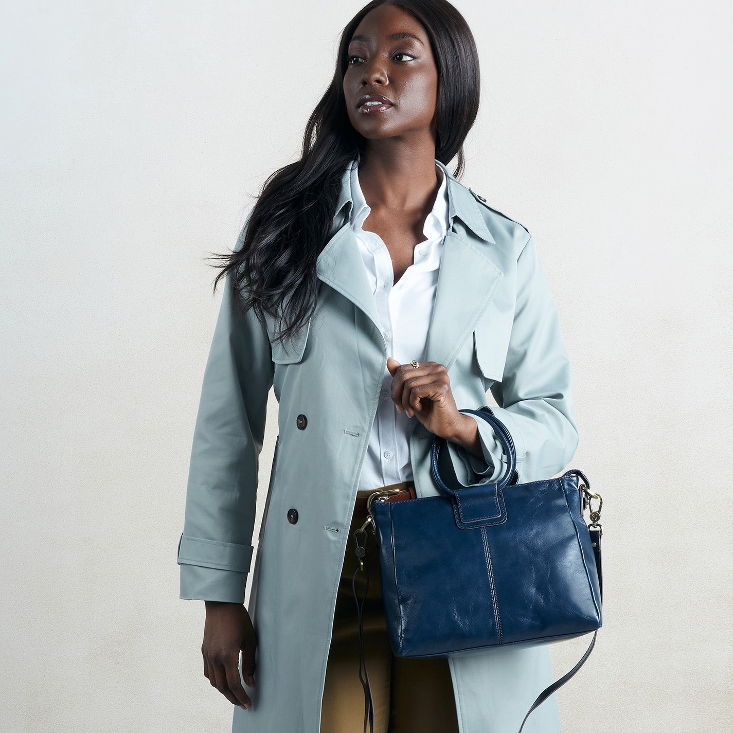 
                  
                    HOBO | Sheila Medium | Ink Navy
                  
                