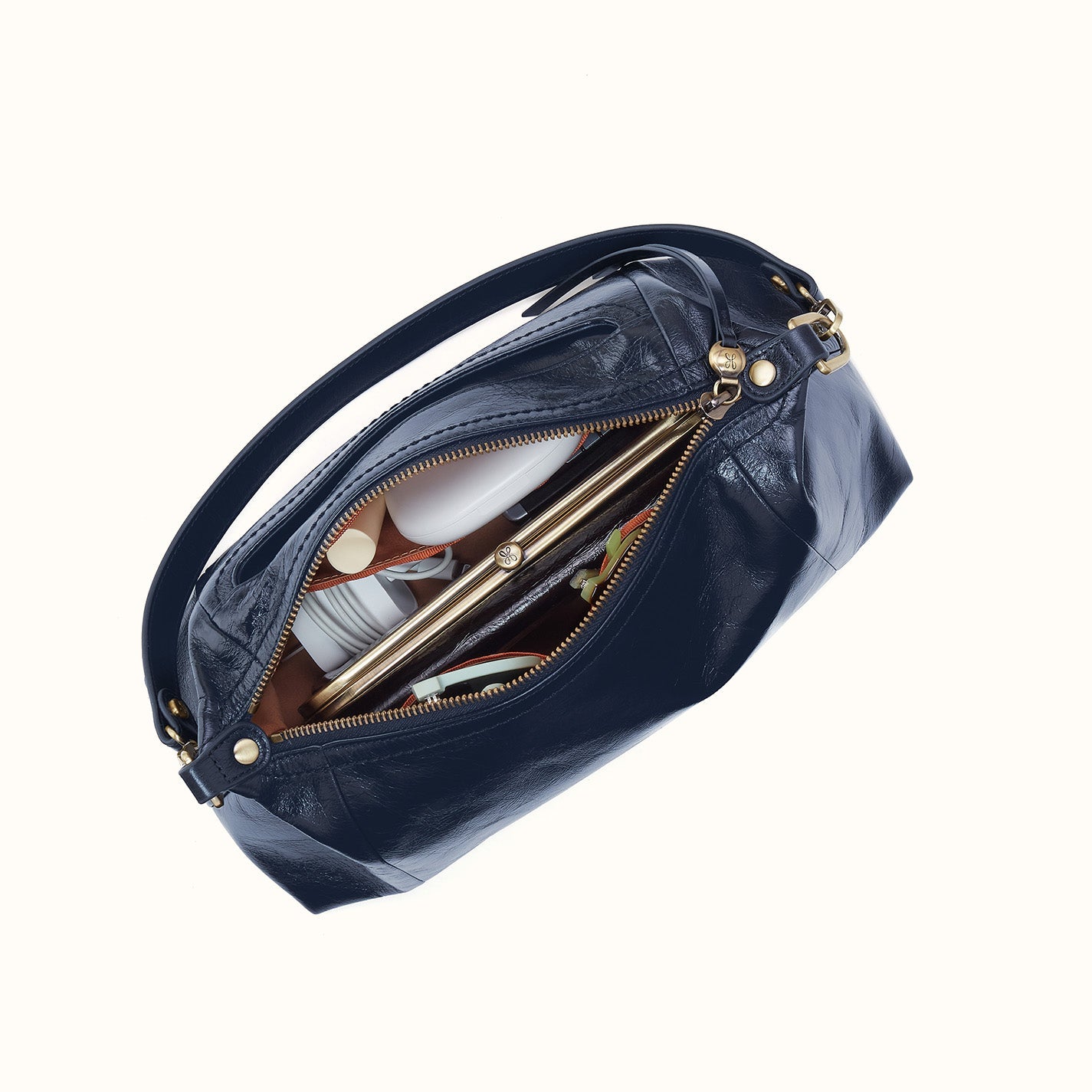 
                  
                    HOBO | Darcy Shoulder | Ink Navy
                  
                