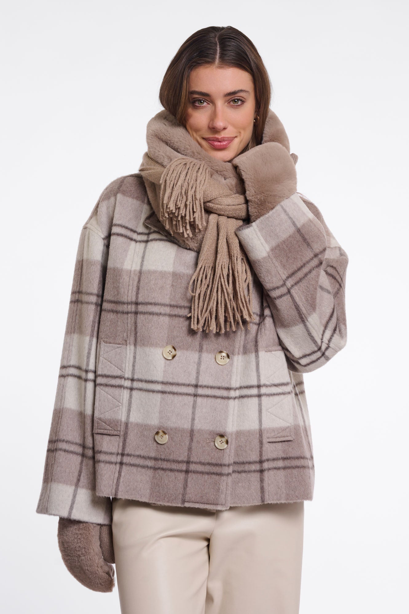 
                  
                    Rino&Pelle | Vlien Scarf
                  
                