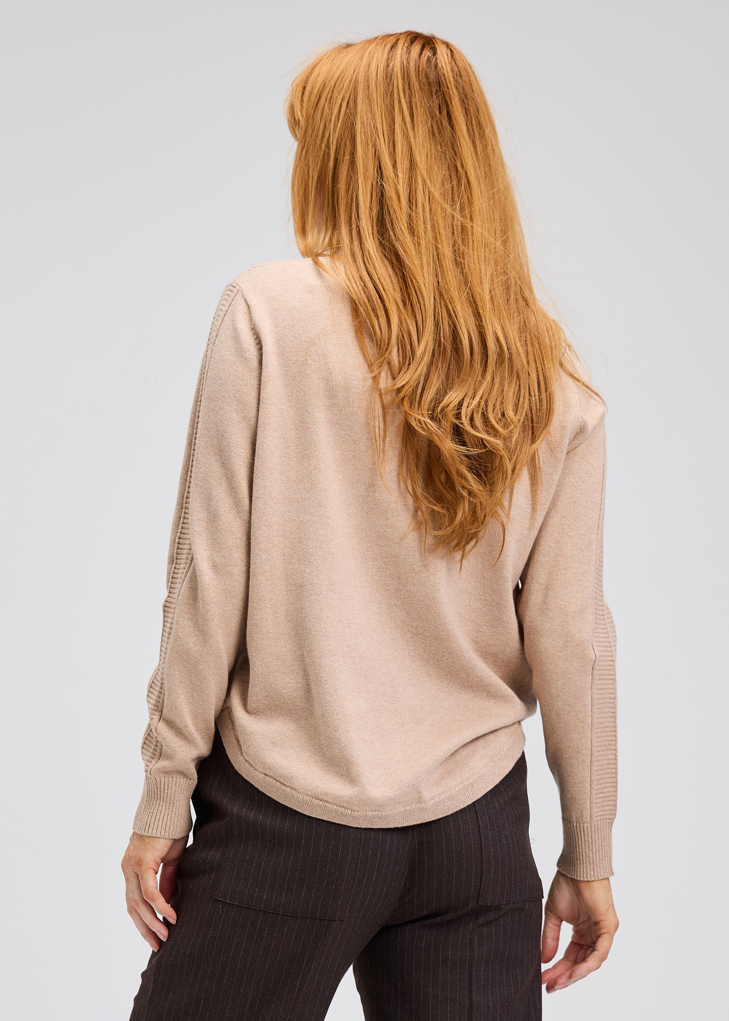 
                  
                    Zaket & Plover | Soft V sweater
                  
                