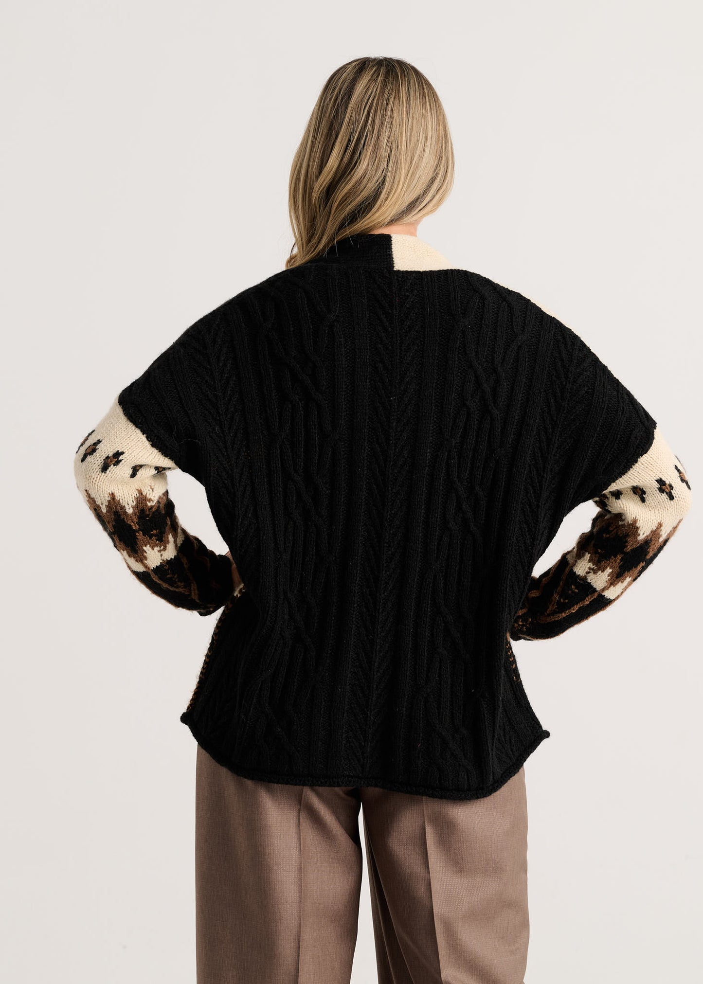 
                  
                    Zaket & Plover | Jacquard Cardi | 8505
                  
                