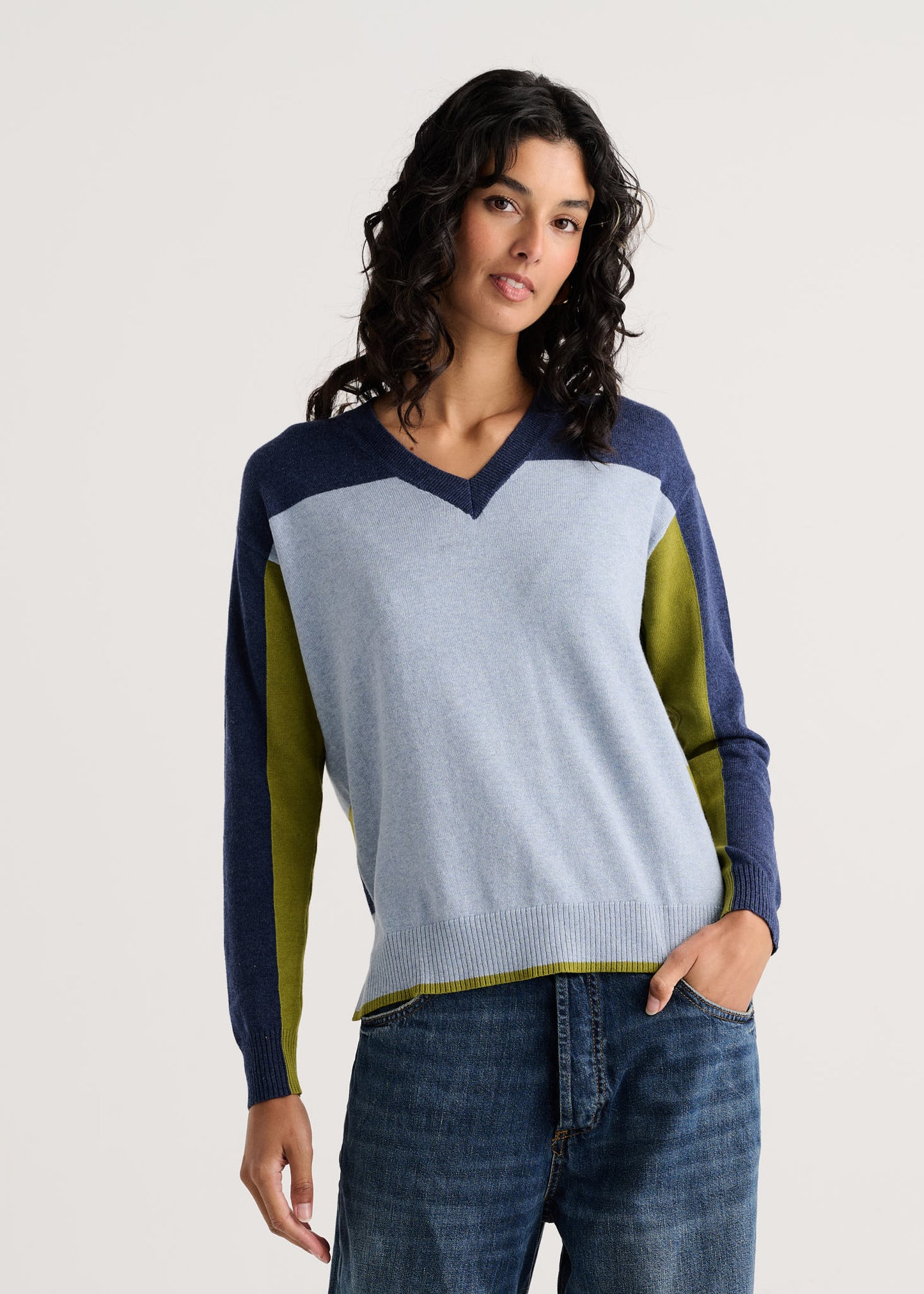 
                  
                    Zaket&Plover | Color Theory V-neck | 8527
                  
                