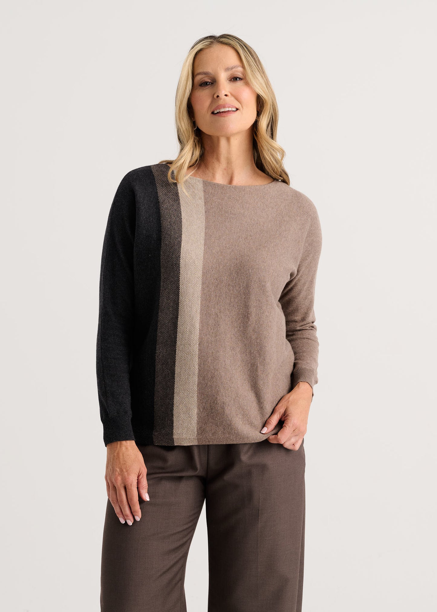 
                  
                    Zaket&Plover | Vertical Line Sweater | 8537
                  
                