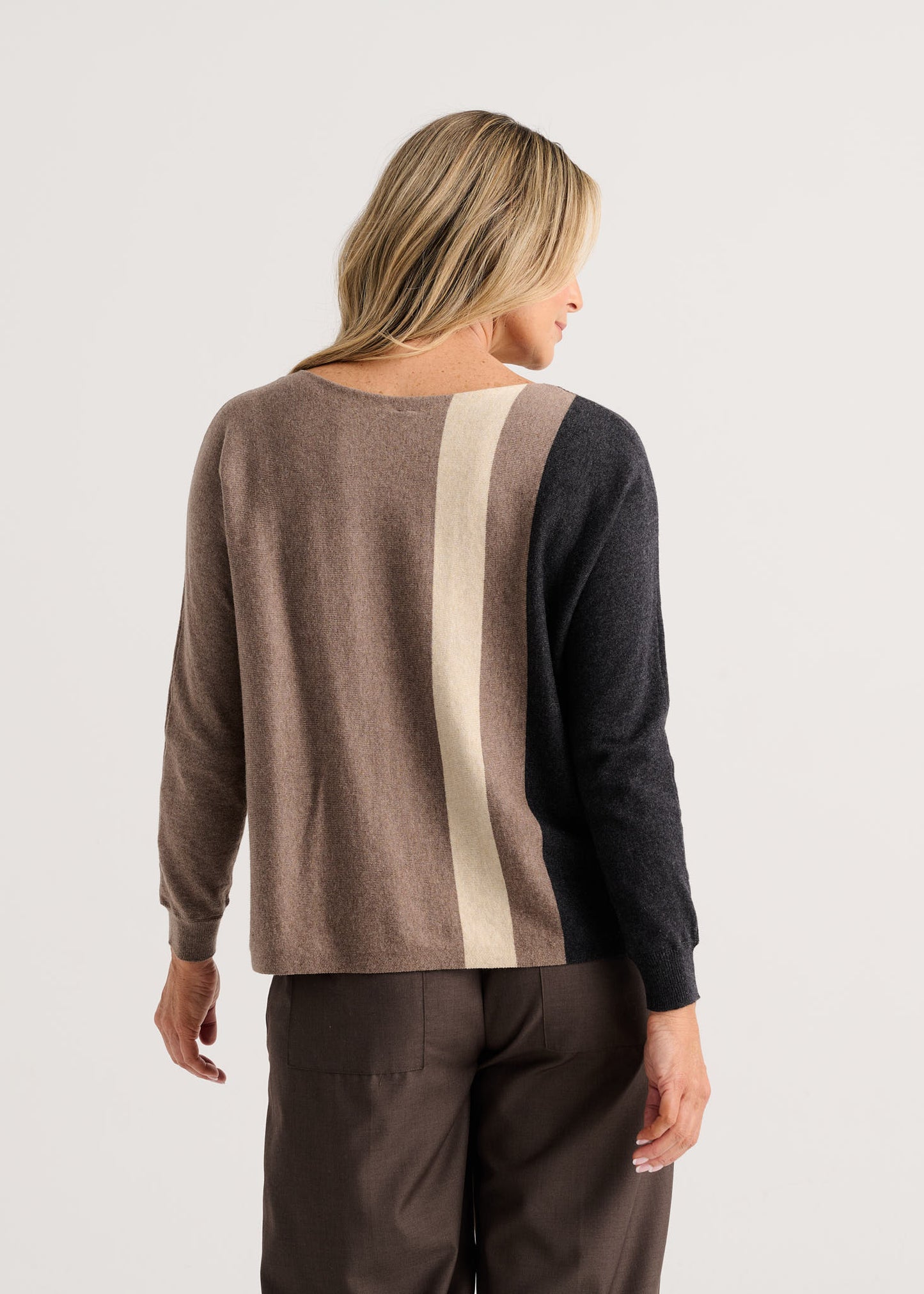 
                  
                    Zaket&Plover | Vertical Line Sweater | 8537
                  
                