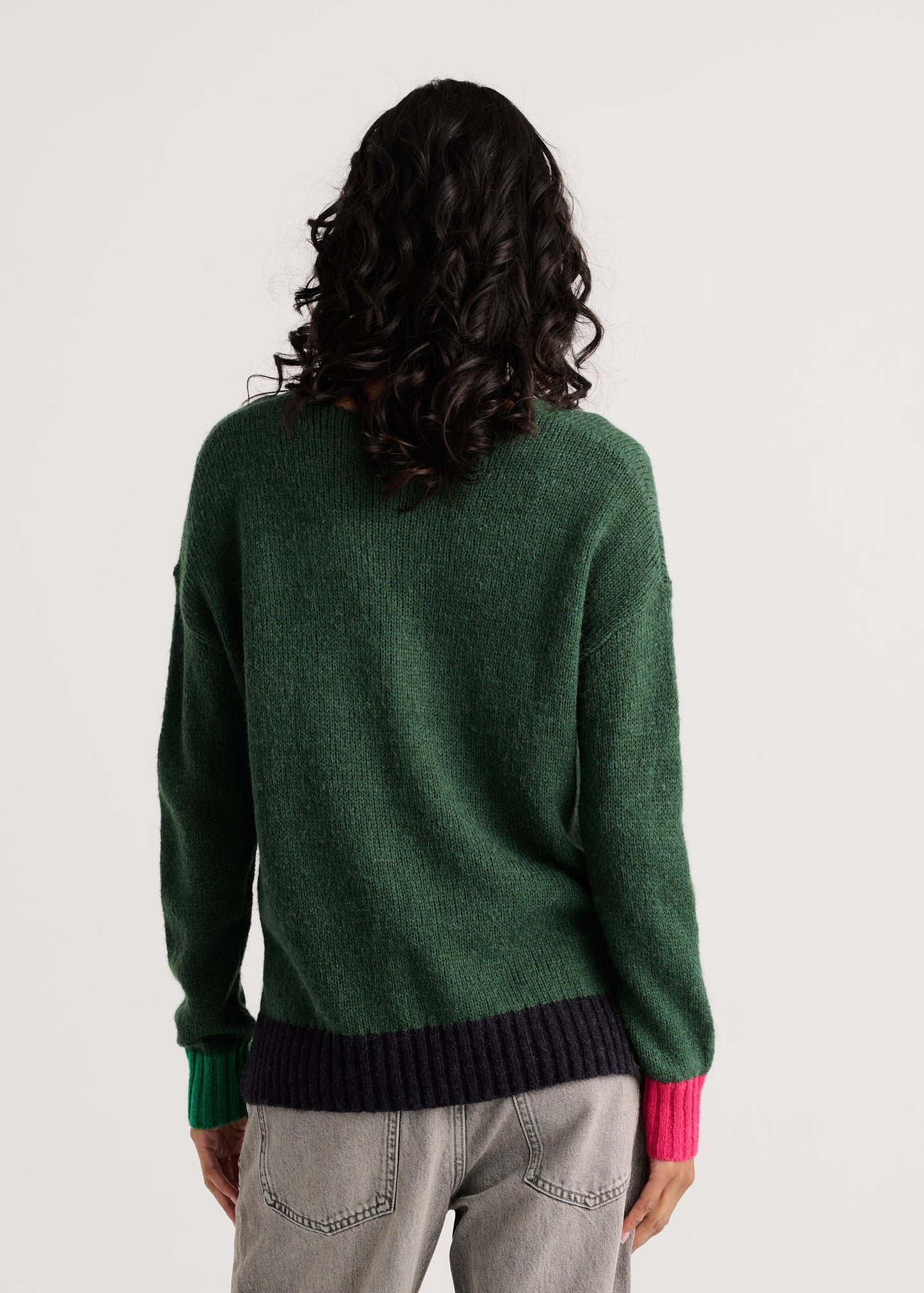 
                  
                    Zaket&Plover | Casual Luxe V neck Sweater | 8542
                  
                