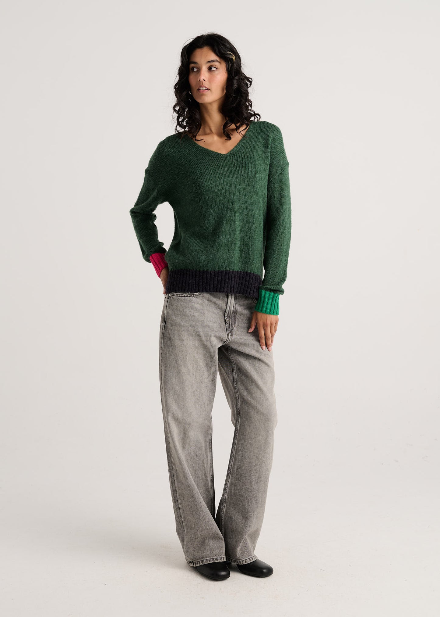 
                  
                    Zaket&Plover | Casual Luxe V neck Sweater | 8542
                  
                