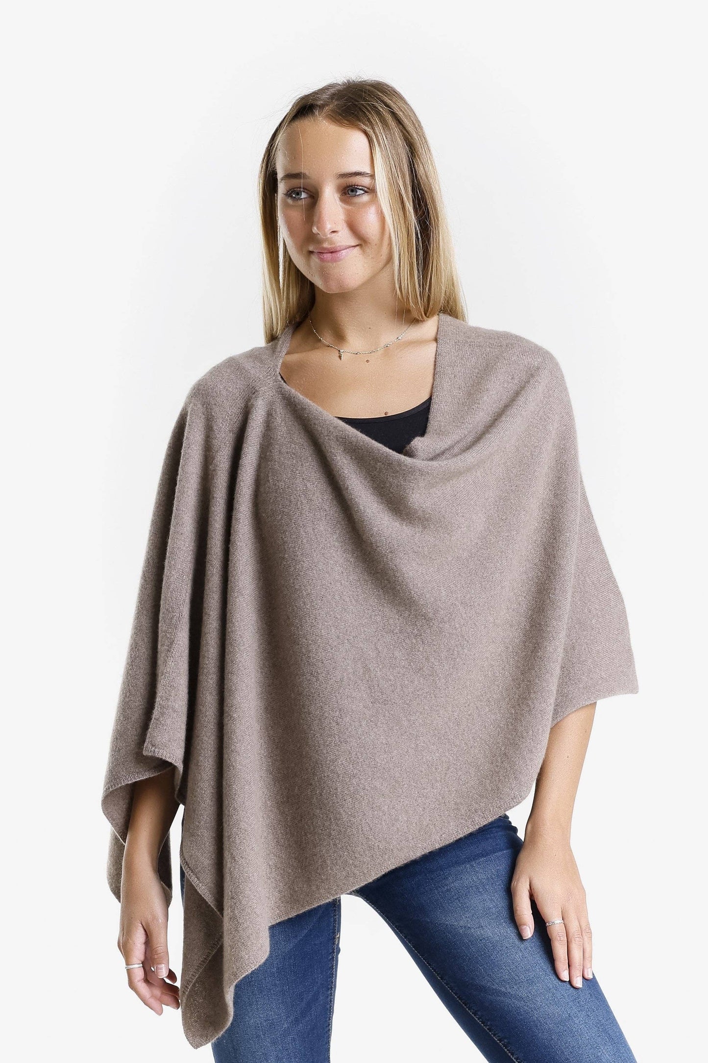 
                  
                    100% Italian Crafted Cashmere Ruana (SWE06): 258 Camel / One Size
                  
                