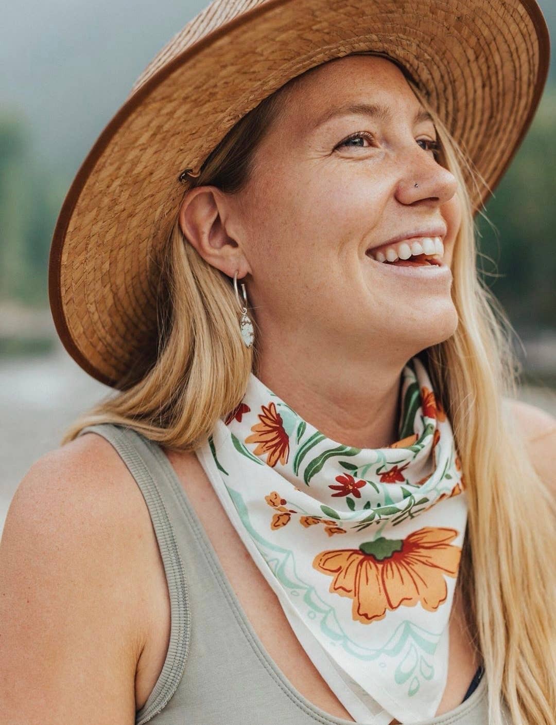 
                  
                    No. 031 Flora Bandana
                  
                