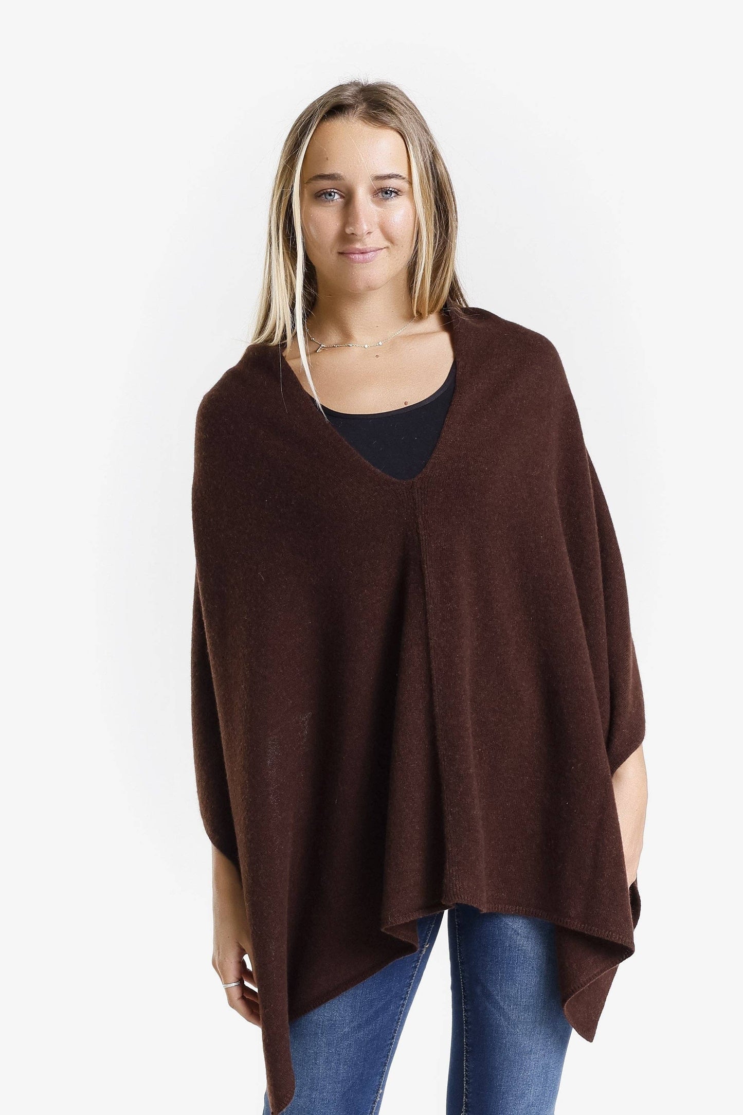 
                  
                    100% Italian Crafted Cashmere Ruana (SWE06): 258 Camel / One Size
                  
                