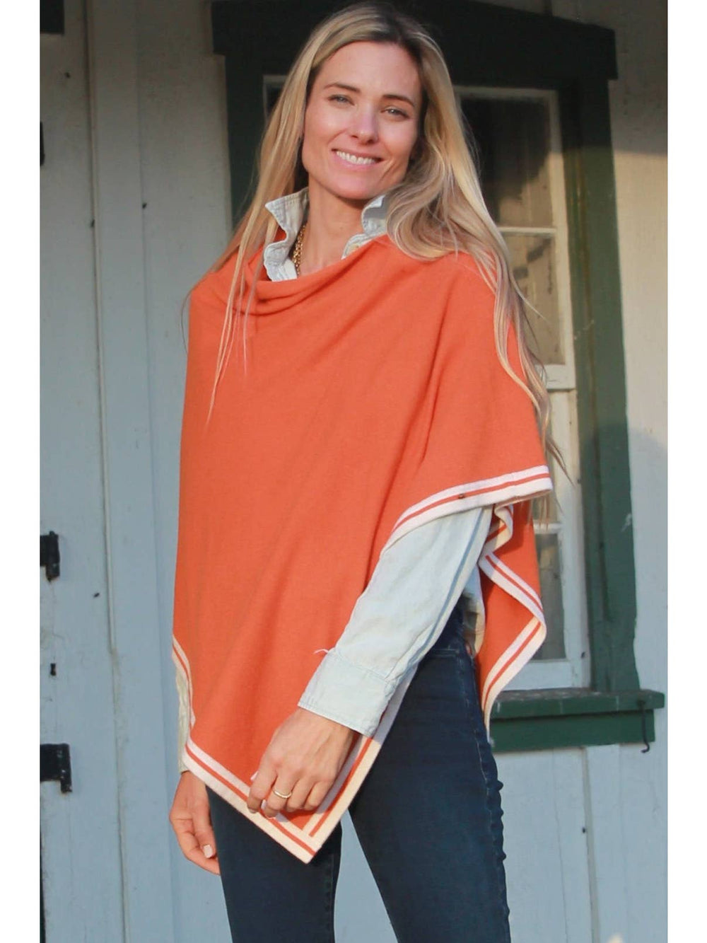 Islefield | Cashmere Poncho | Spice/Ivory