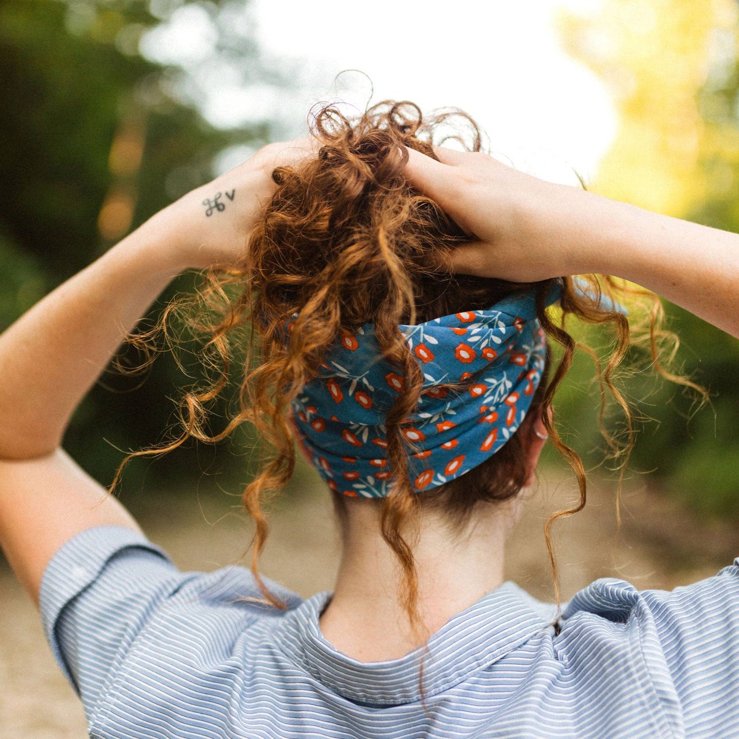 
                  
                    No. 075 Juliet Bandana
                  
                