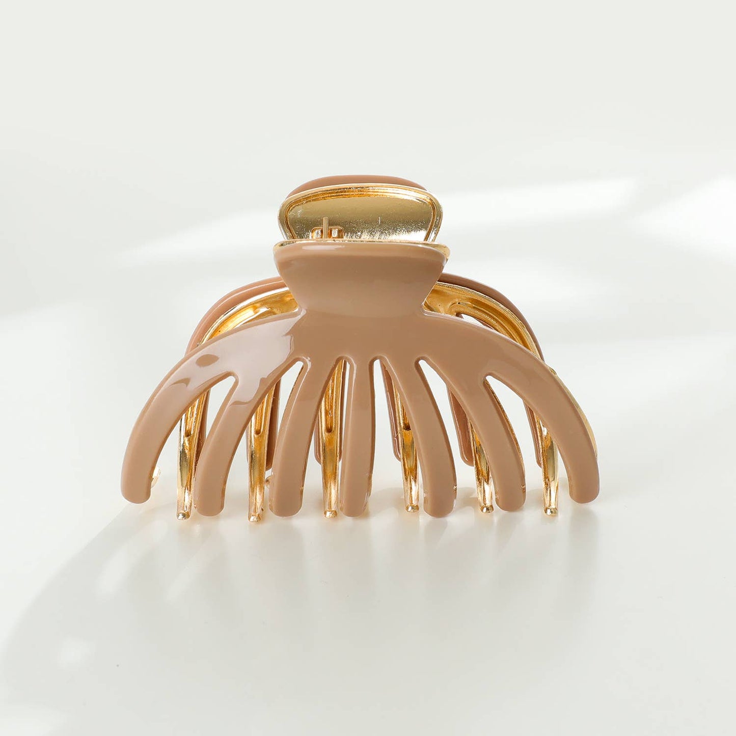 
                  
                    Hailey Solid Gold Metal Octopus Claw Clip - Large: Assorted
                  
                